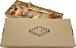 GIZMO Luxe Kattenspeeltjes Set - 7 Speeltjes - Interactieve Kattenhengel, Kattenspeelgoed & Speelmuisjes - Kitten Speeltjes -Dierenwinkel 1200x753 1